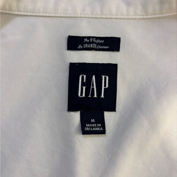 GAP Button-Up Shirt - Picture 1 of 4